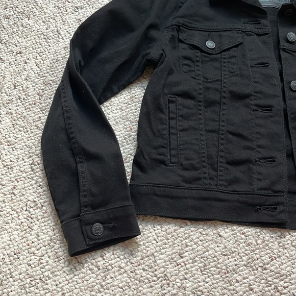 Levi Women’s Original Trucker Jacket - Picture 3 of 5